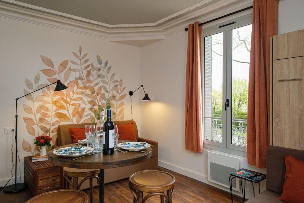 Villa Forestiere Studio L'Acacia Quincy-Voisins 外观 照片